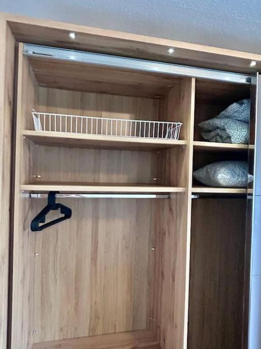 Moderne Ruhige Wohnung Bochum Angebunden Exterior foto
